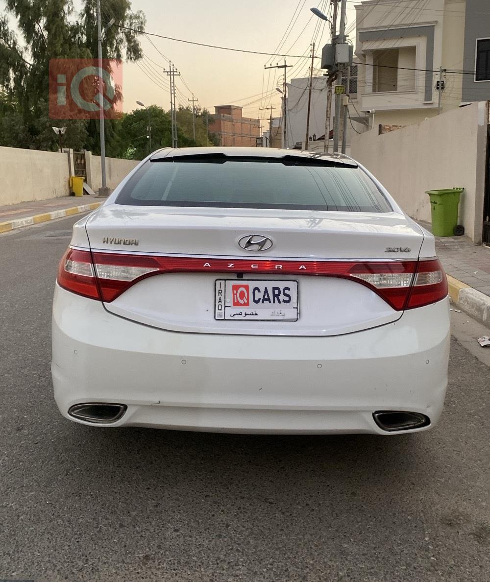 هيونداي أزيرا